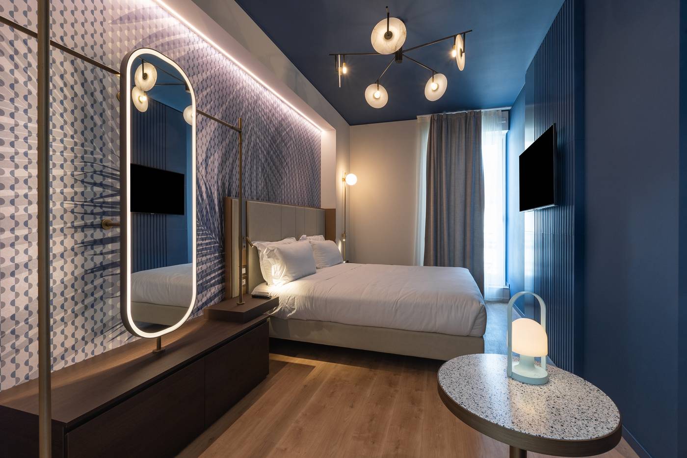 Boutique-Hotel-Martini-17-Room-3