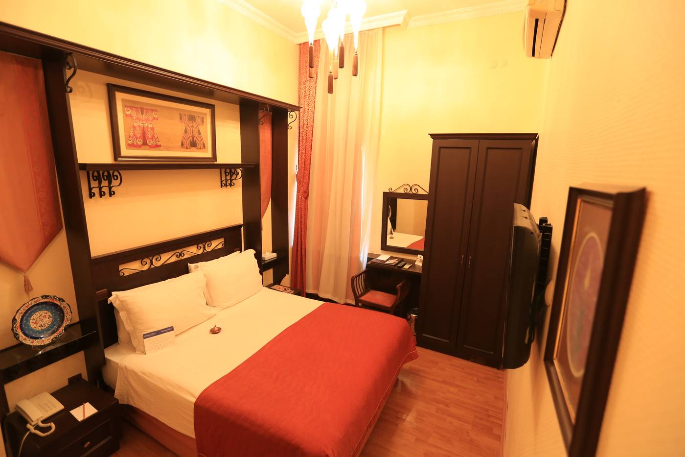 Ottoman-Hotel-Imperial-Istanbul-Room-12