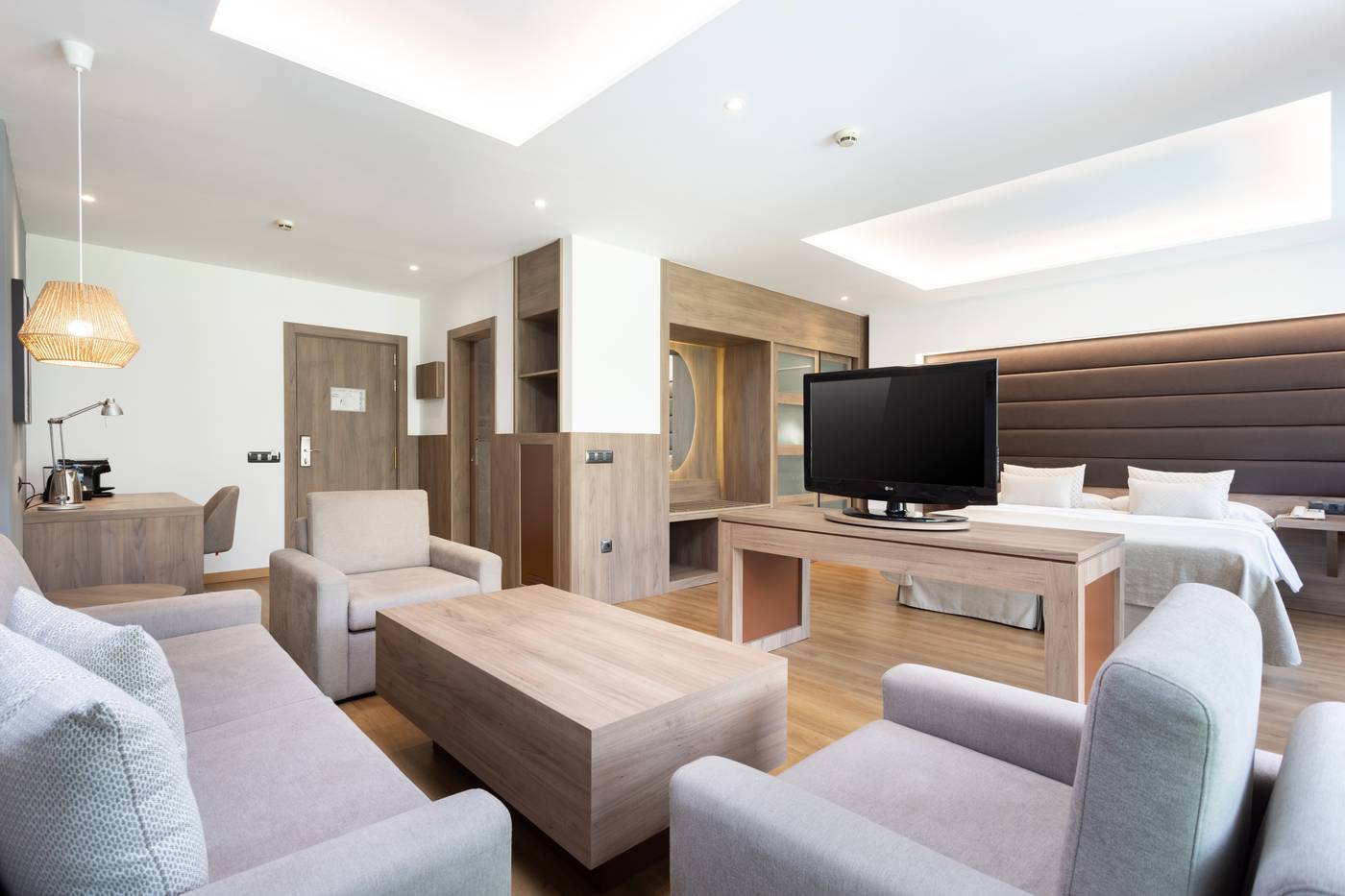 Colon-Rambla-Room-19