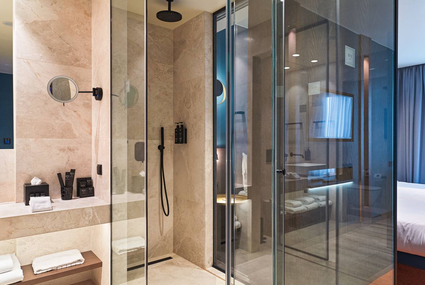 NYX-Esperia-Palace-Athens-by-Leonardo-Hotels-Room-67