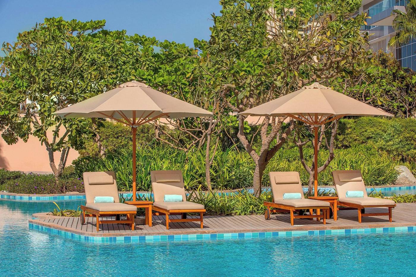 The-Ritz-Carlton--Dubai-Pool-12