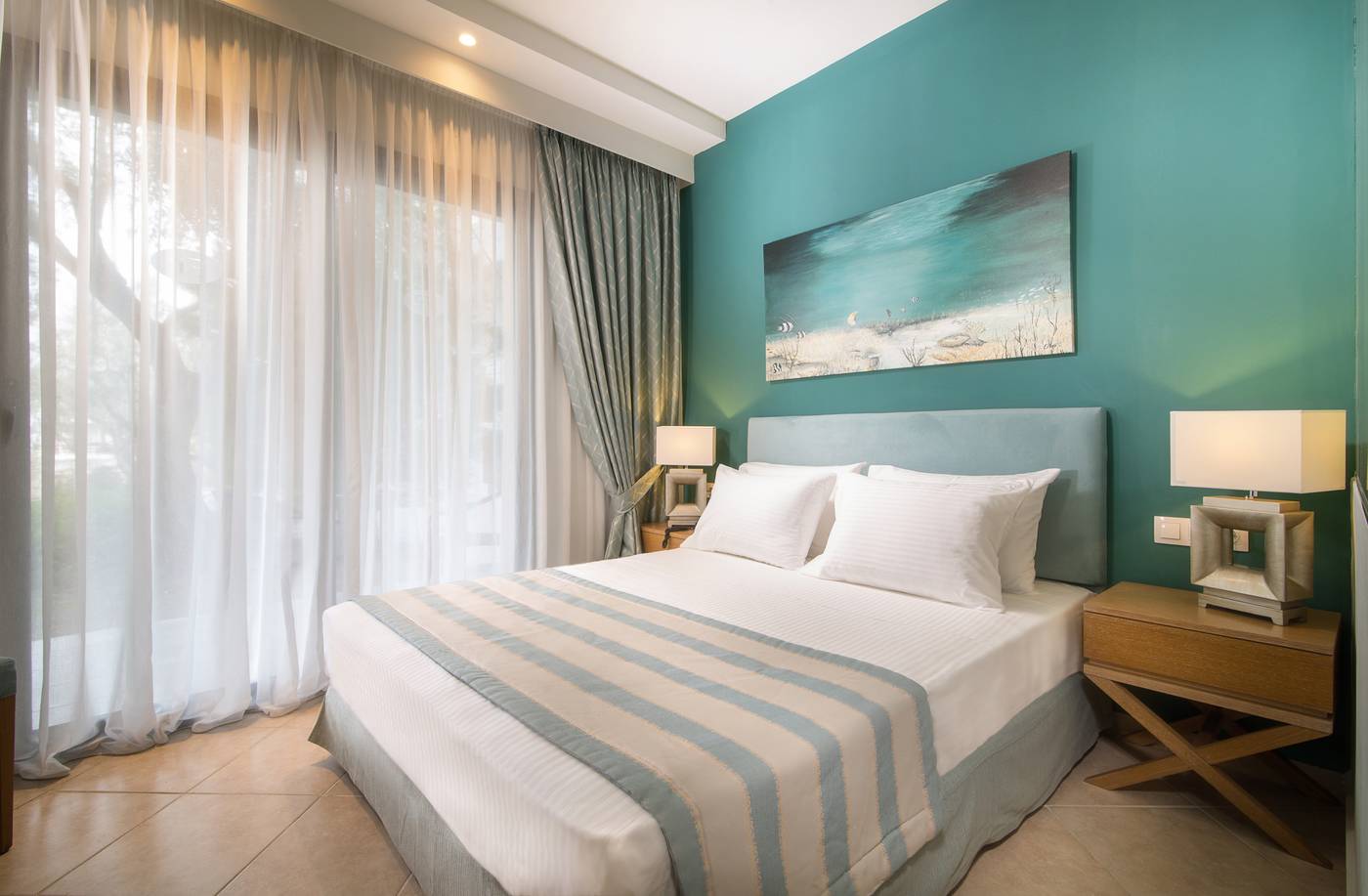 Flegra-Palace-Room-34