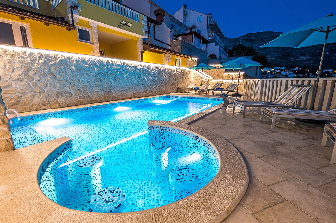 Villa-Sunset-General-view-3