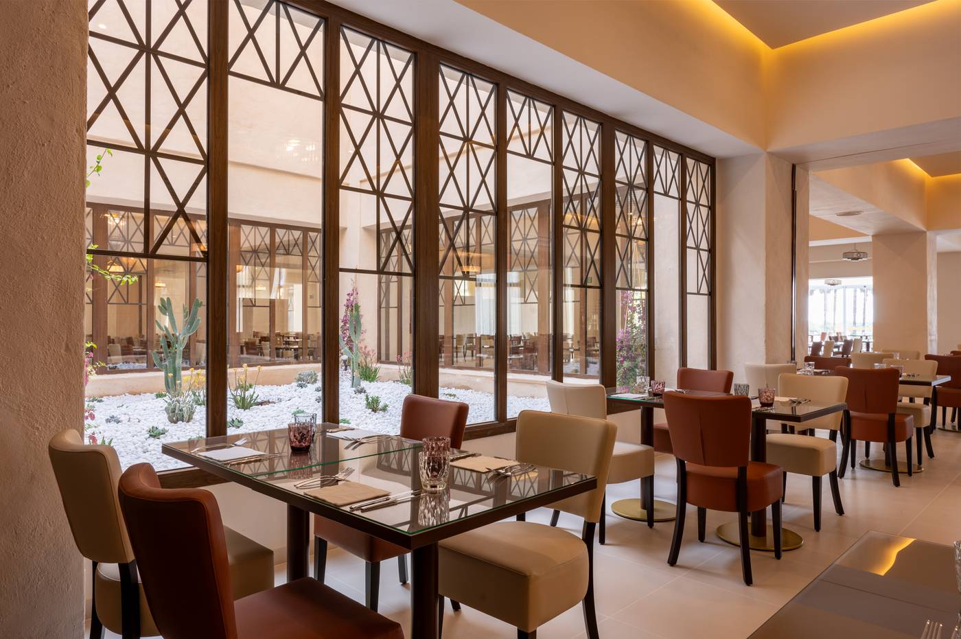 Iberostar-Isla-Canela-Restaurant-36