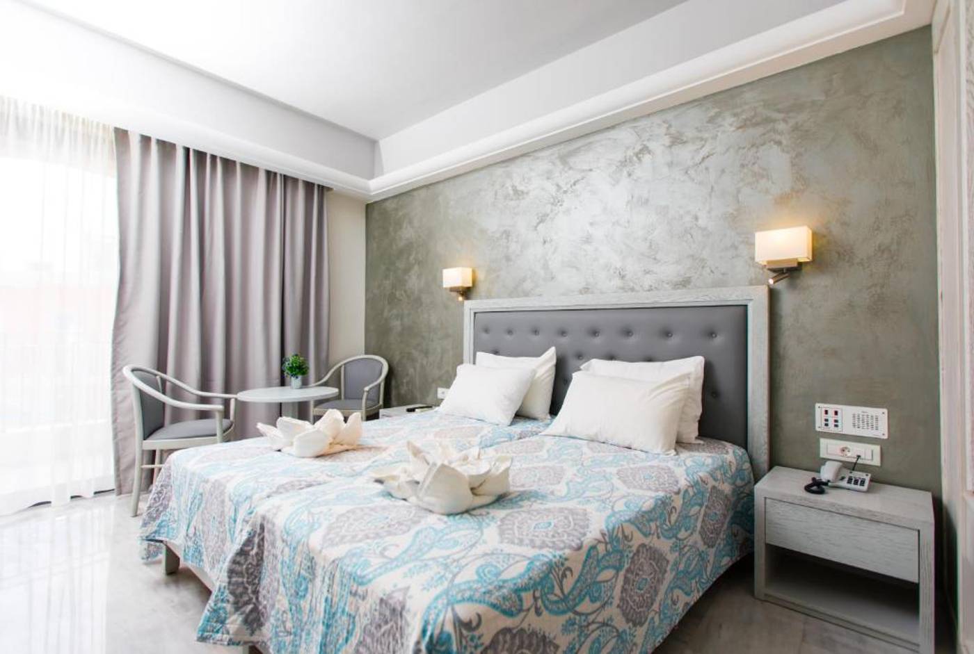 Anita-Beach-Room-16