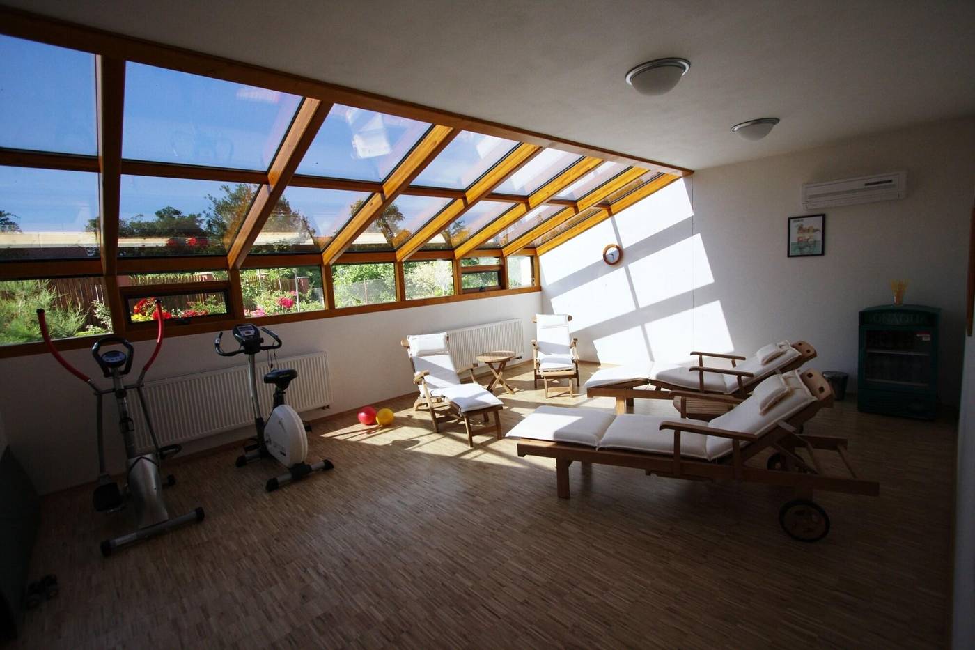 Hotel Pavilon-Czech Republic-RICANY-Sports and Entertainment-1