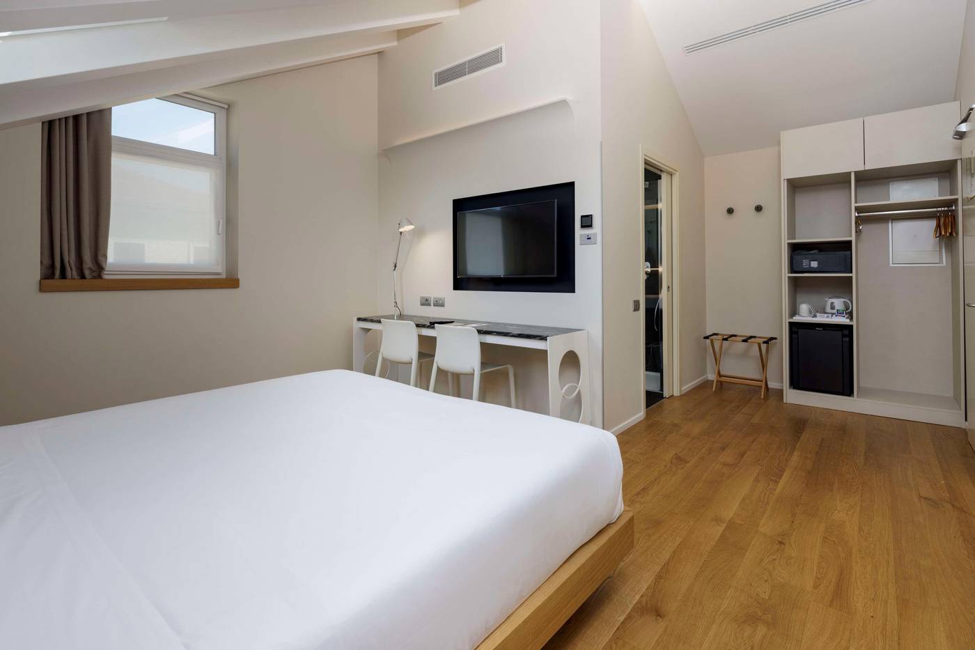 Best-Western-Plus-Hotel-Bologna-Room-49