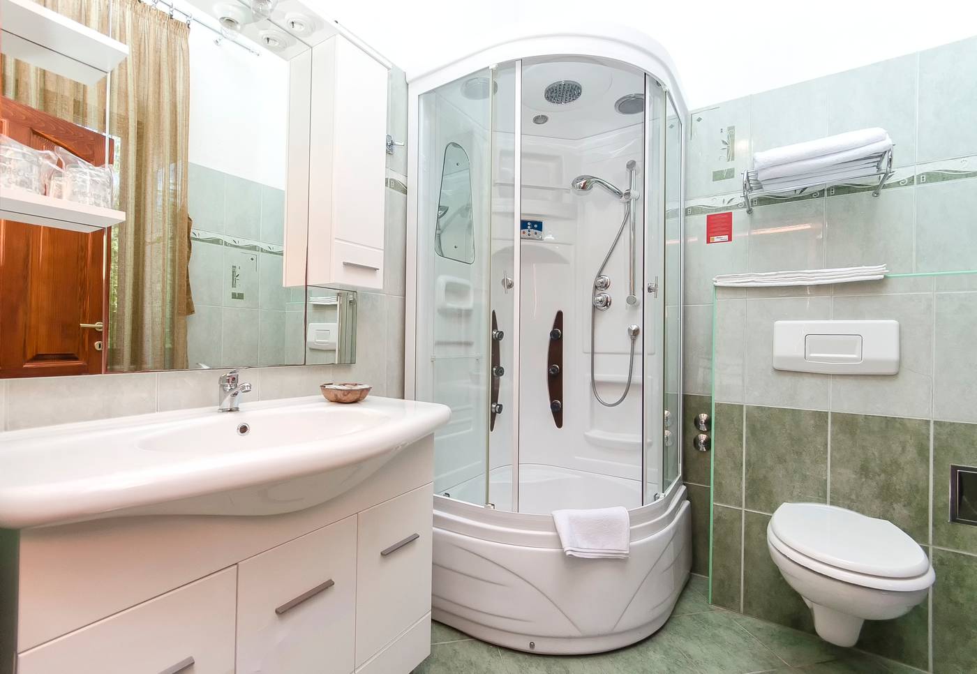 Palace-Derossi-Room-50