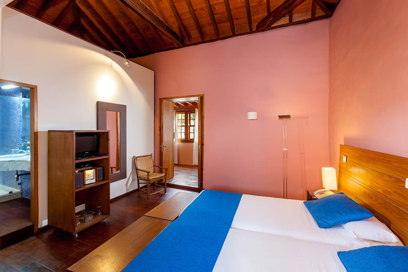 Hotel-LIVVO-La-Quinta-Roja-Room-34