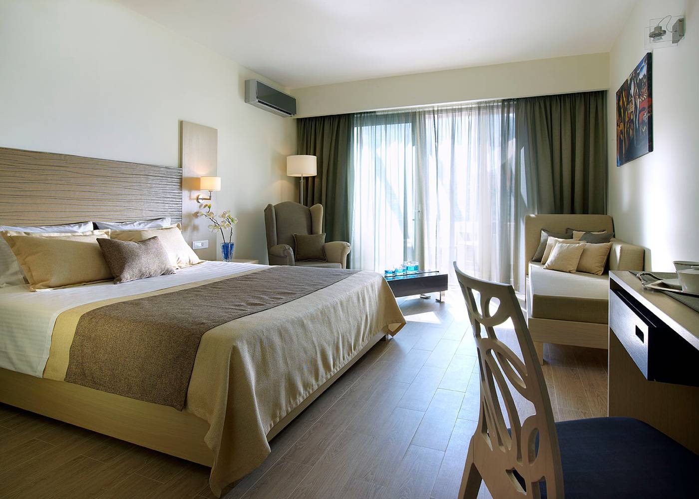 Filion-Suites-Resort---Spa-Room-27