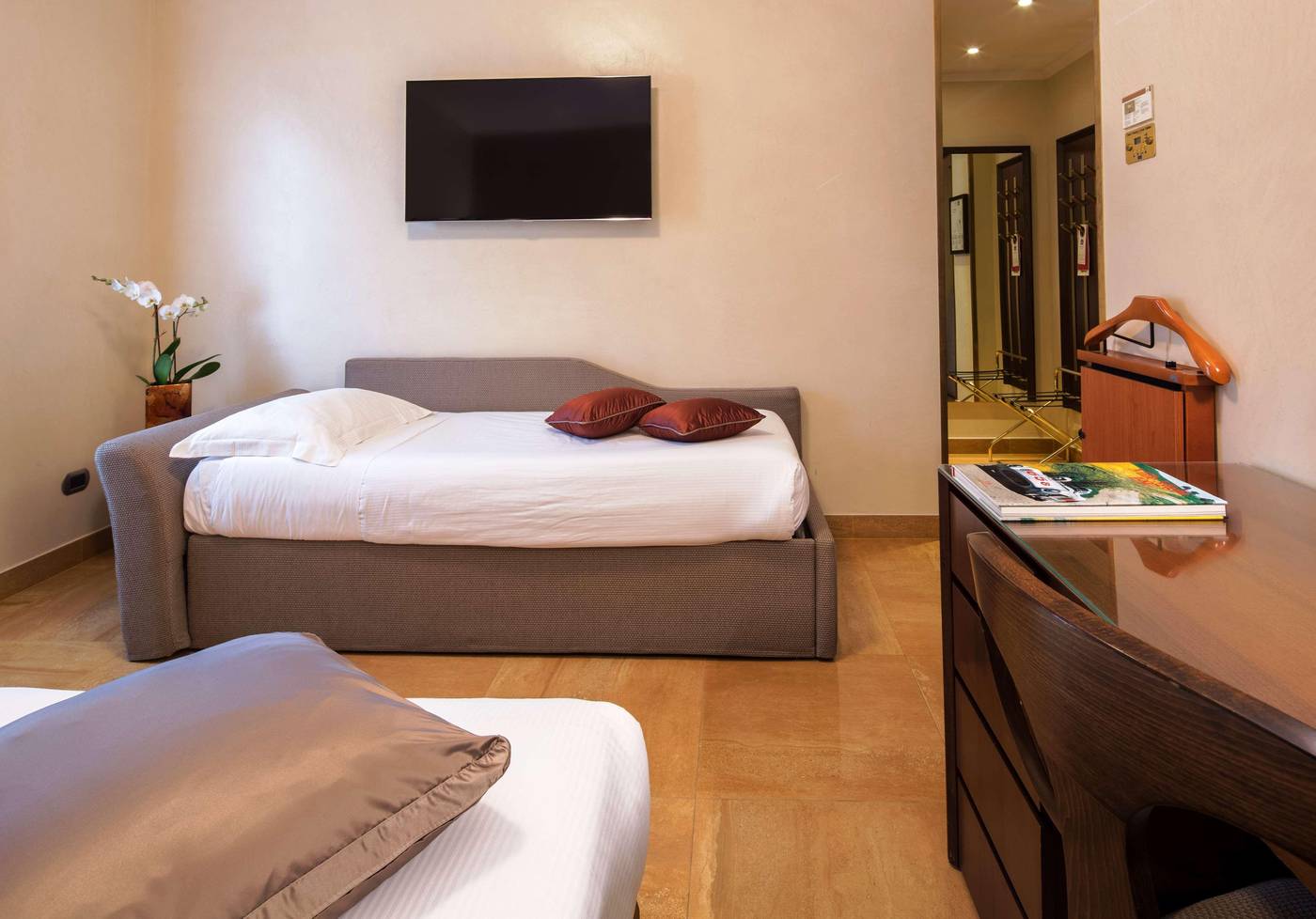 Best-Western-Plus-Hotel-Galles-Room-36