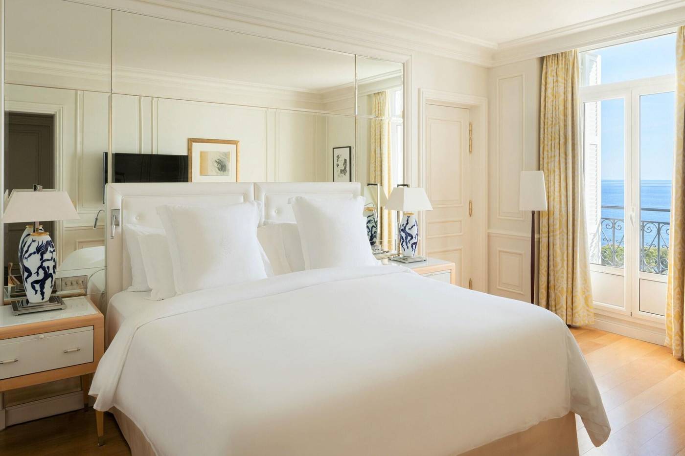 Grand-Hotel-du-Cap-Ferrat--A-Four-Seasons-Hotel-Room-46