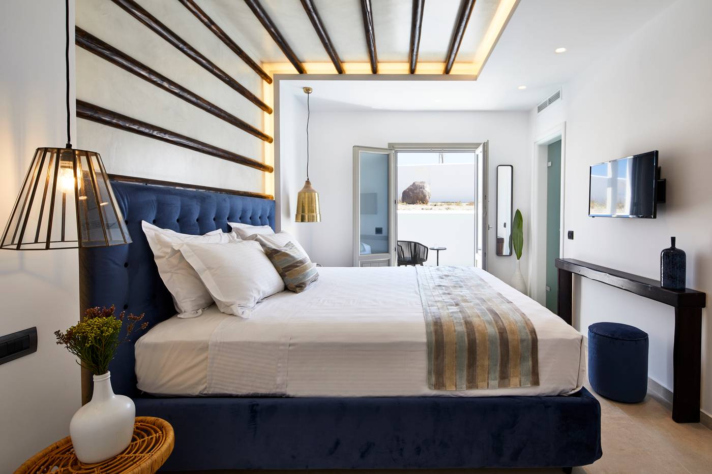 Phos-The-Boutique-Luxury-Hotel---Villas-Room-12