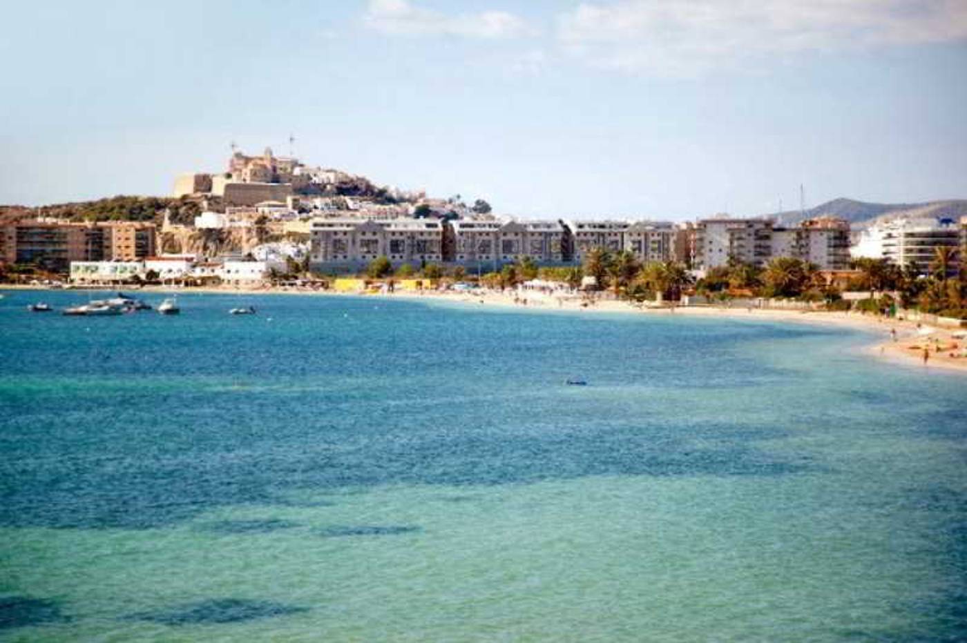 Ses-Figueres-Beach-22