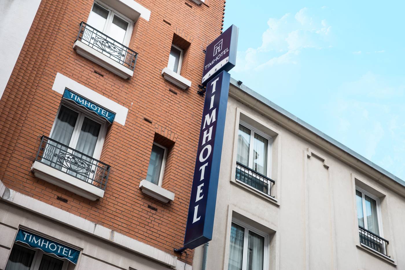 Timhotel-Tour-Eiffel-General-view-2