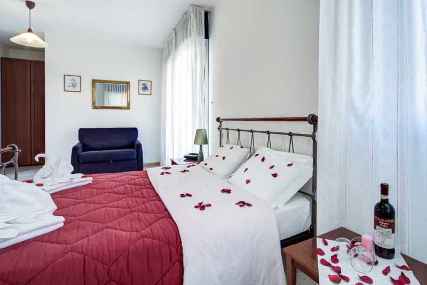 Aparthotel-Le-Corniole-Room-9