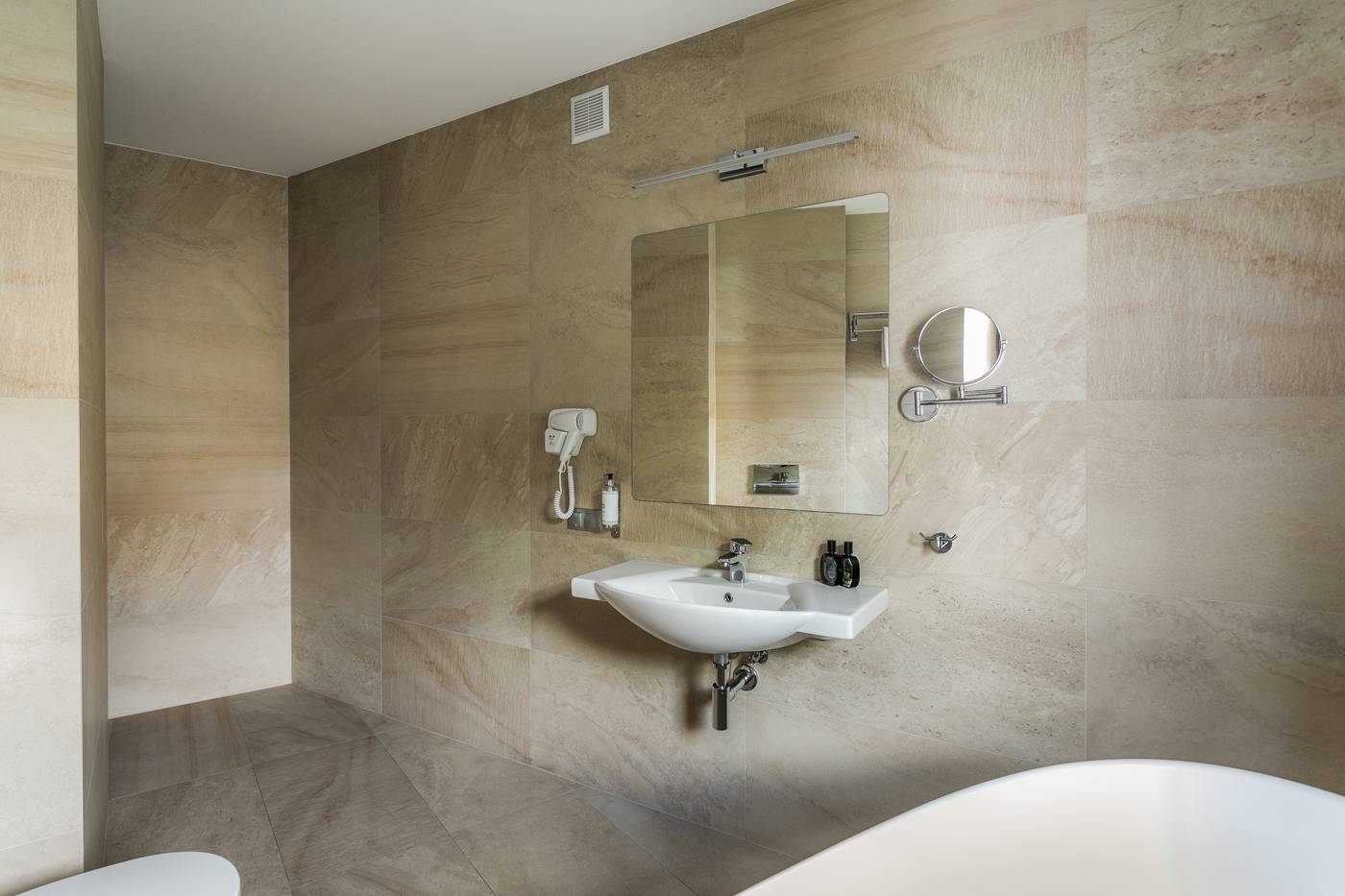 No-23-Premium-Aparthotel-Room-43