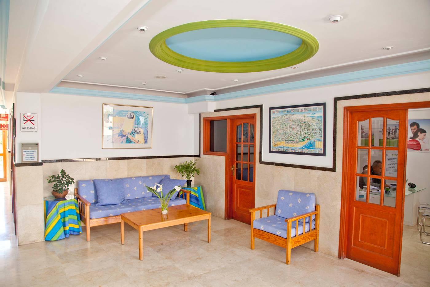 Tamaran-Apartamentos-Lobby-47