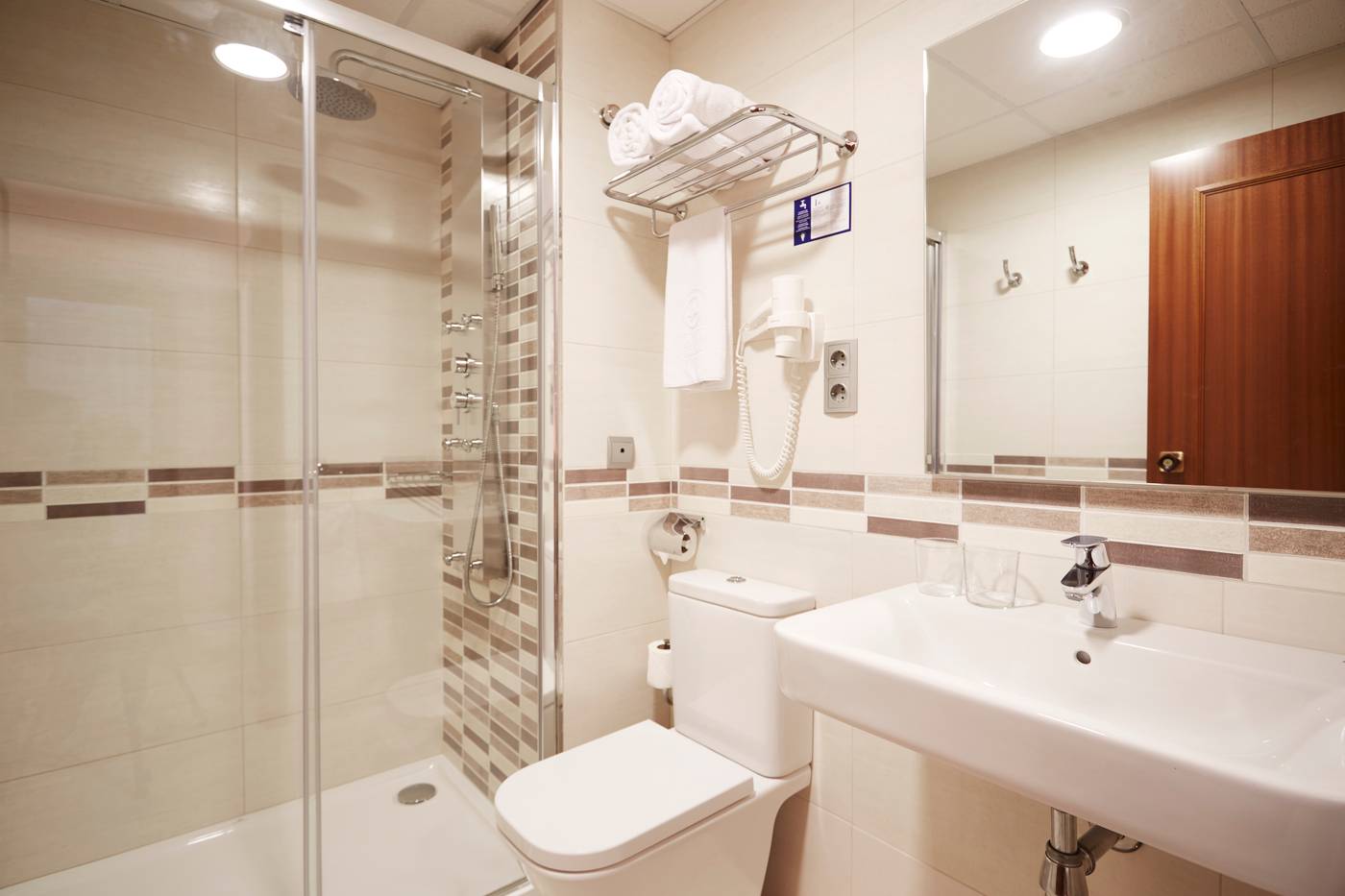 Invisa-Figueral-Resort---Cala-Blanca-Room-39