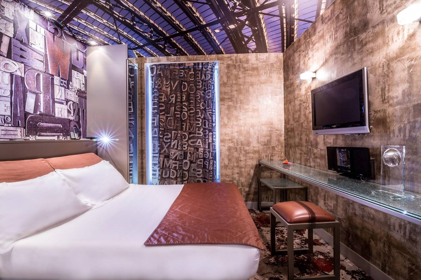 Apostrophe-Hotel-Room-13