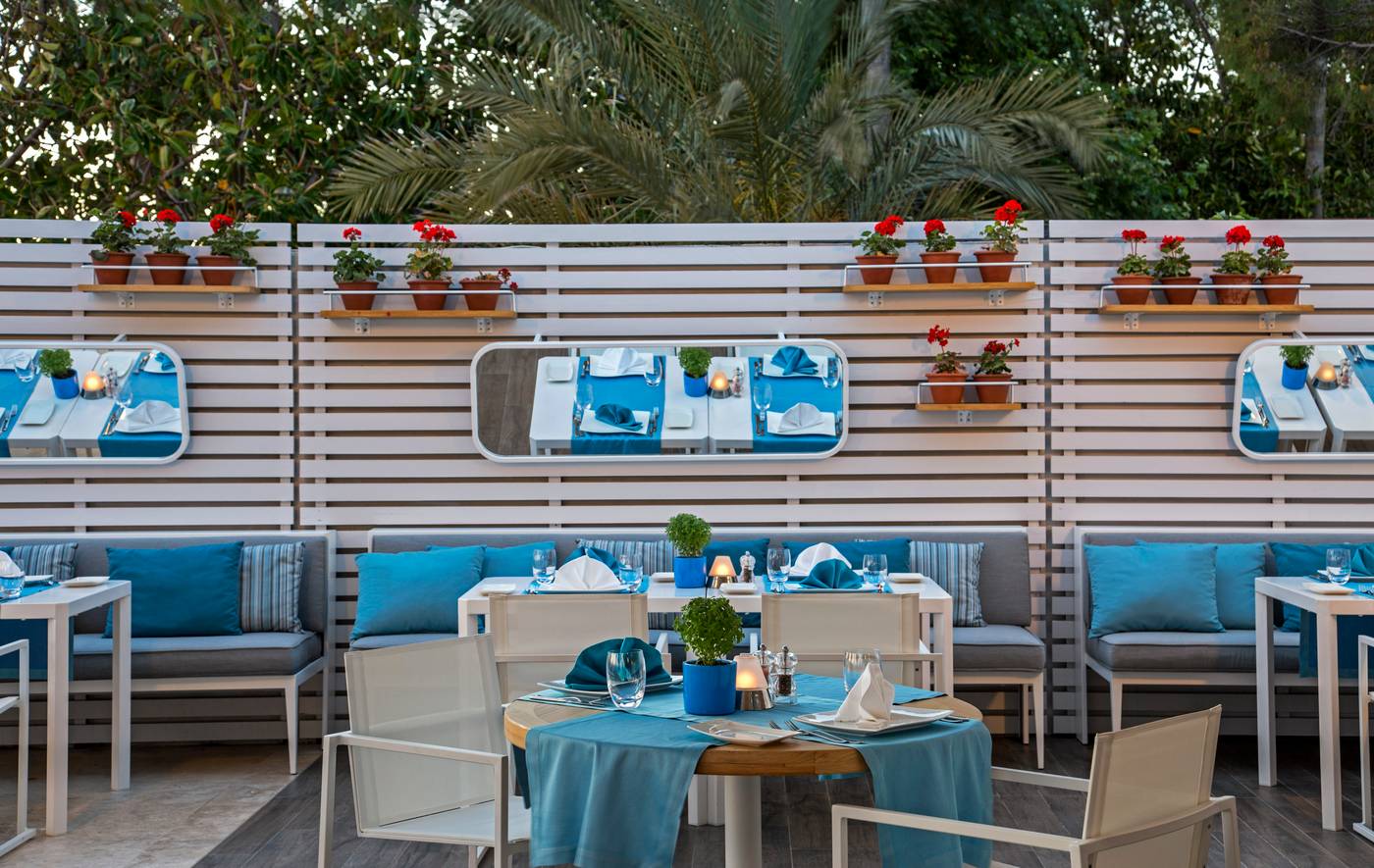 Acanthus-Cennet-Barut-Collection-Restaurant-16