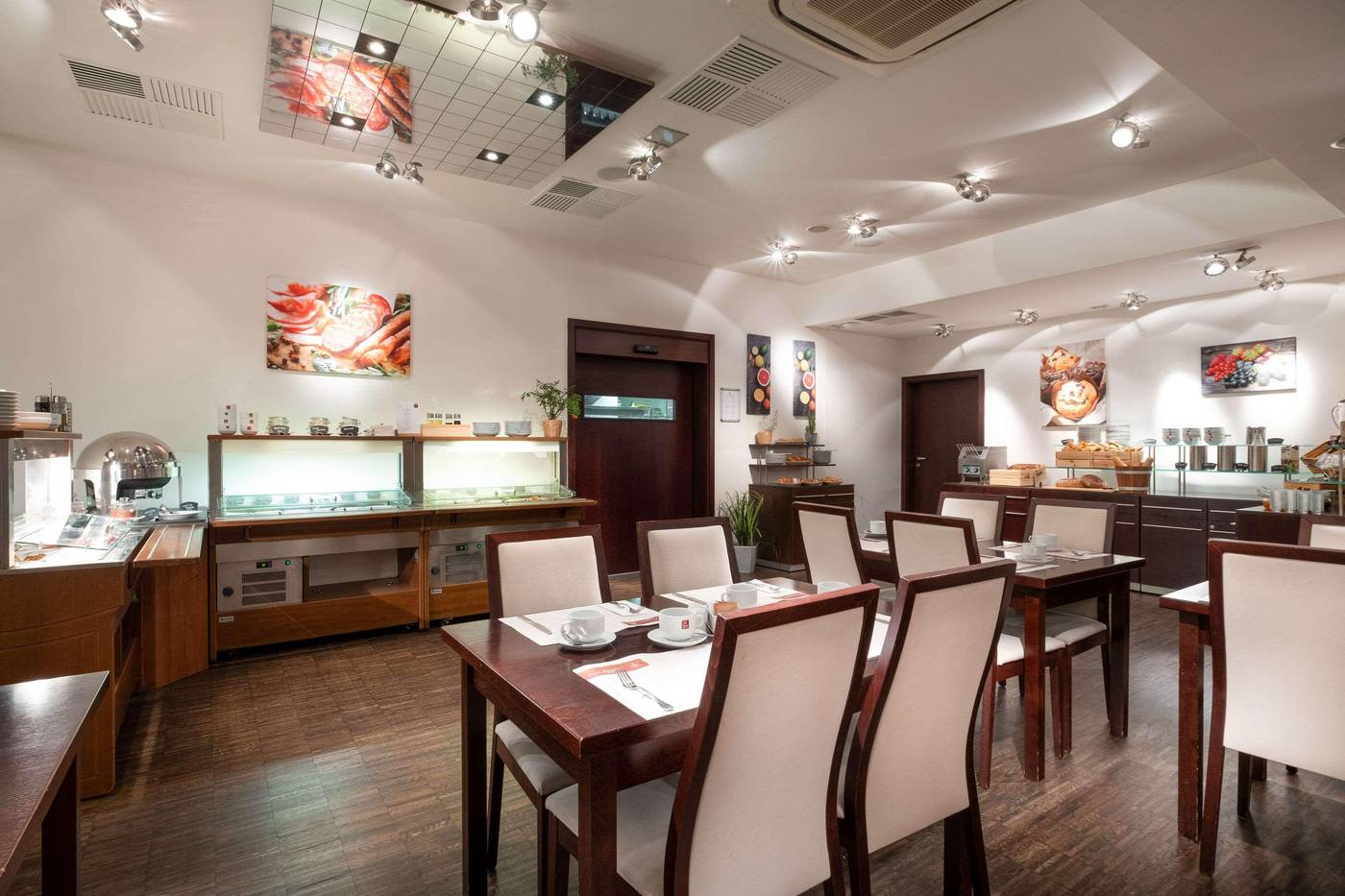 Clarion-Hotel-Prague-City-Restaurant-34