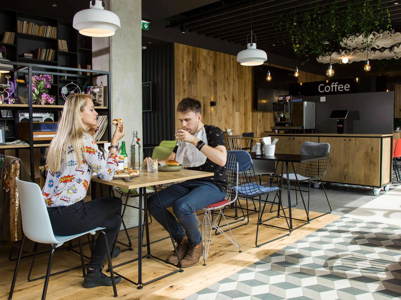 ibis-Tallinn-Center-Restaurant-14