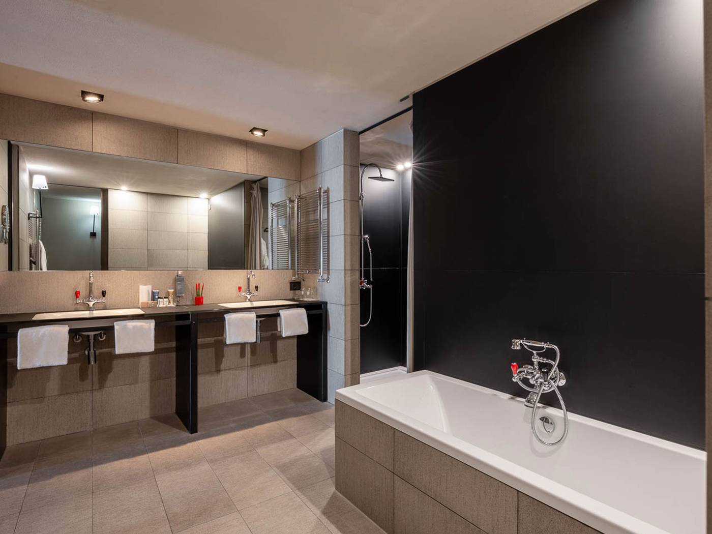 iH-Hotels-Milano-Ambasciatori-Room-49