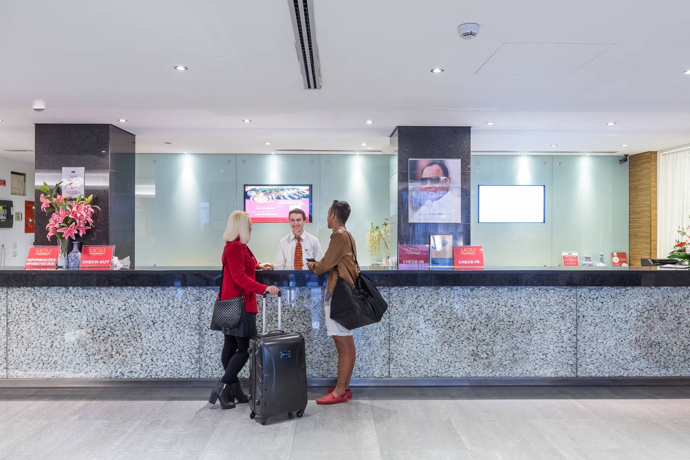 Muthu-Clube-Praia-da-Oura-Lobby-74