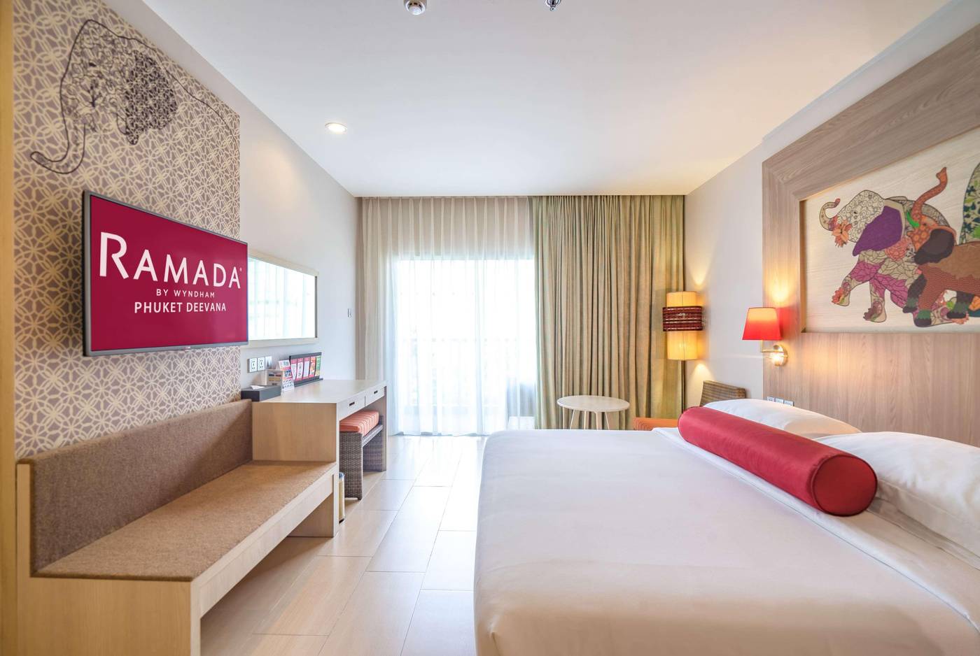 Ramada-By-Wyndham-Phuket-Deevana-Room-50