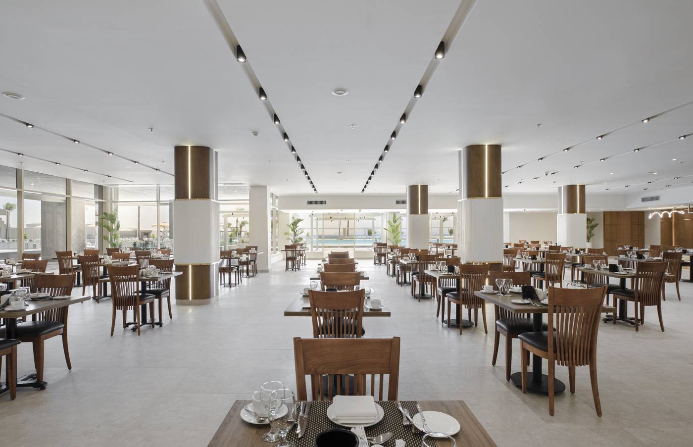 V-Hotel-Sharm-Restaurant-52