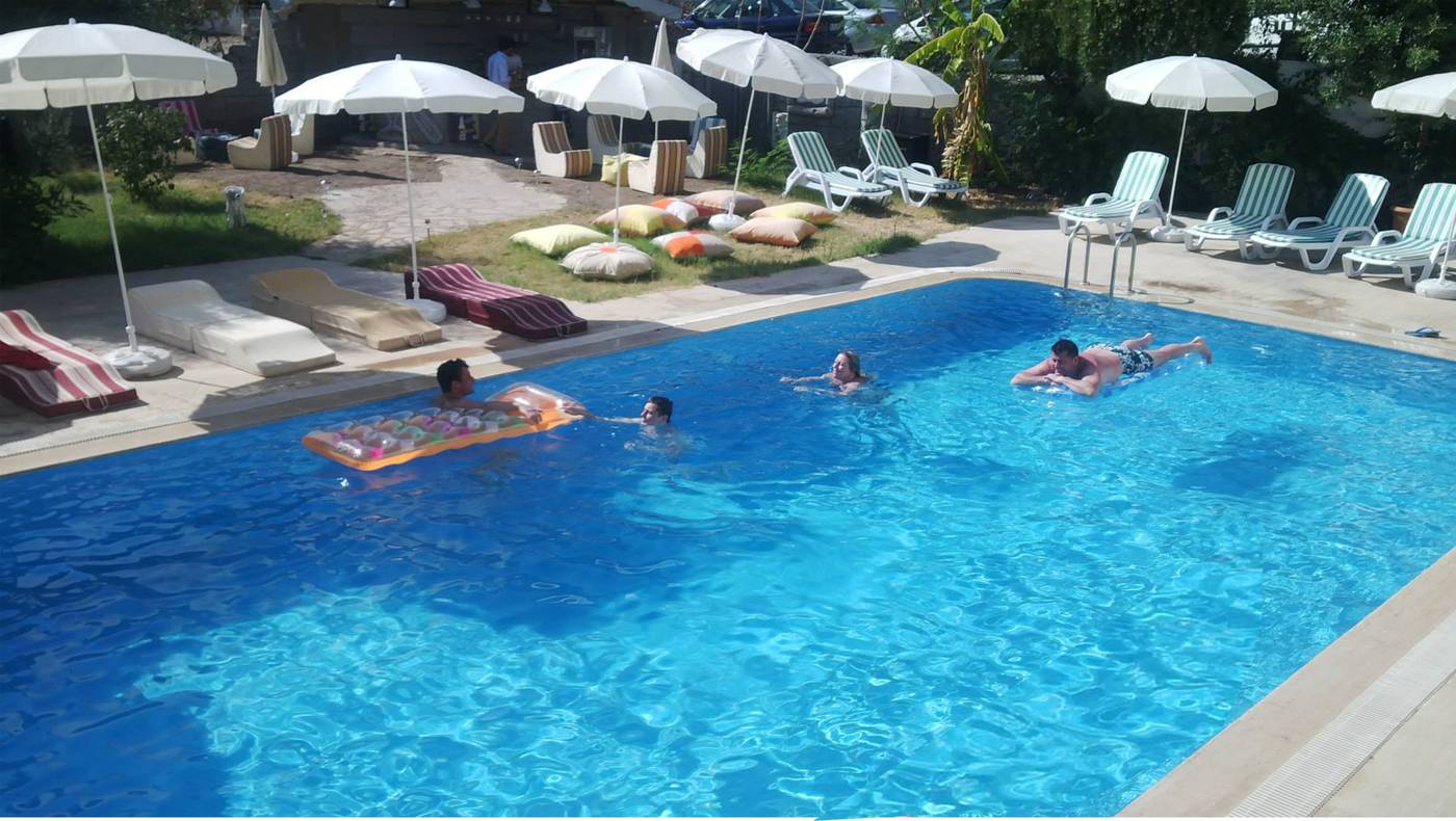 Zeus-Turunc-Hotel-Pool-3