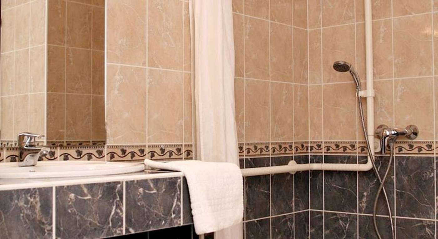 Ariane-France-LOURDES -General view-1