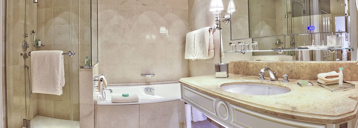 Four-Seasons-Hotel-Paris-Room-34