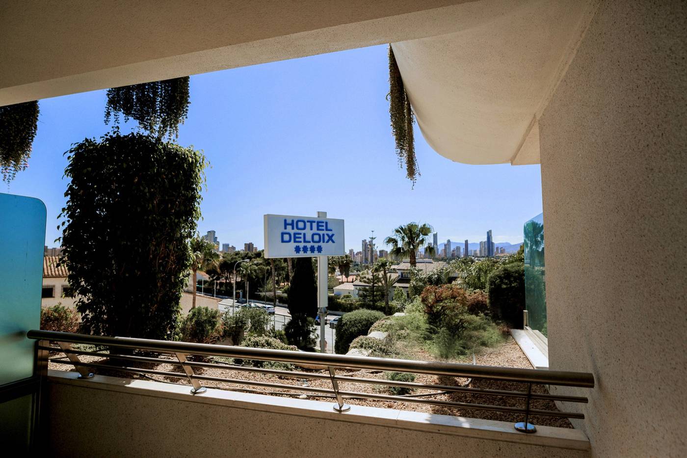 Deloix-Aqua-Center-Hotel-Room-90