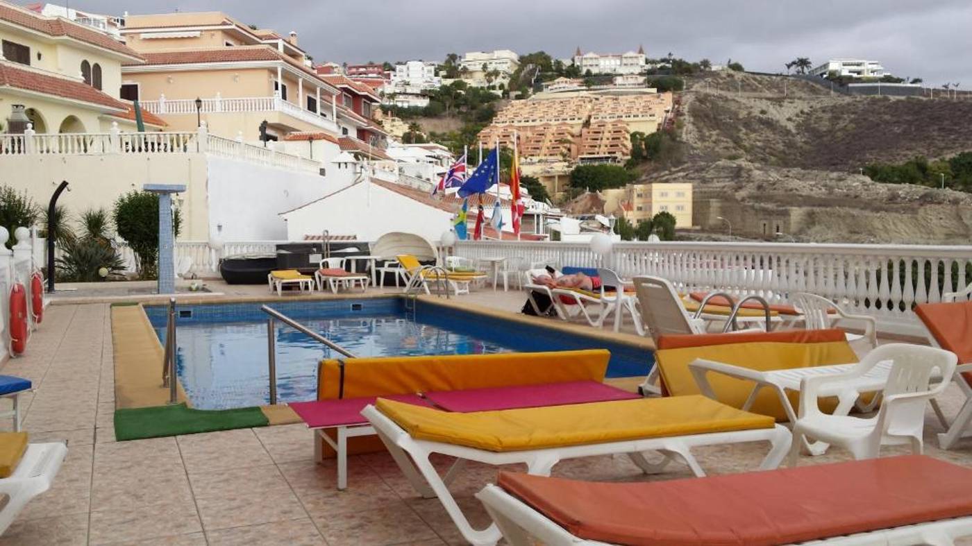 Florida-Park-Club-Pool-4