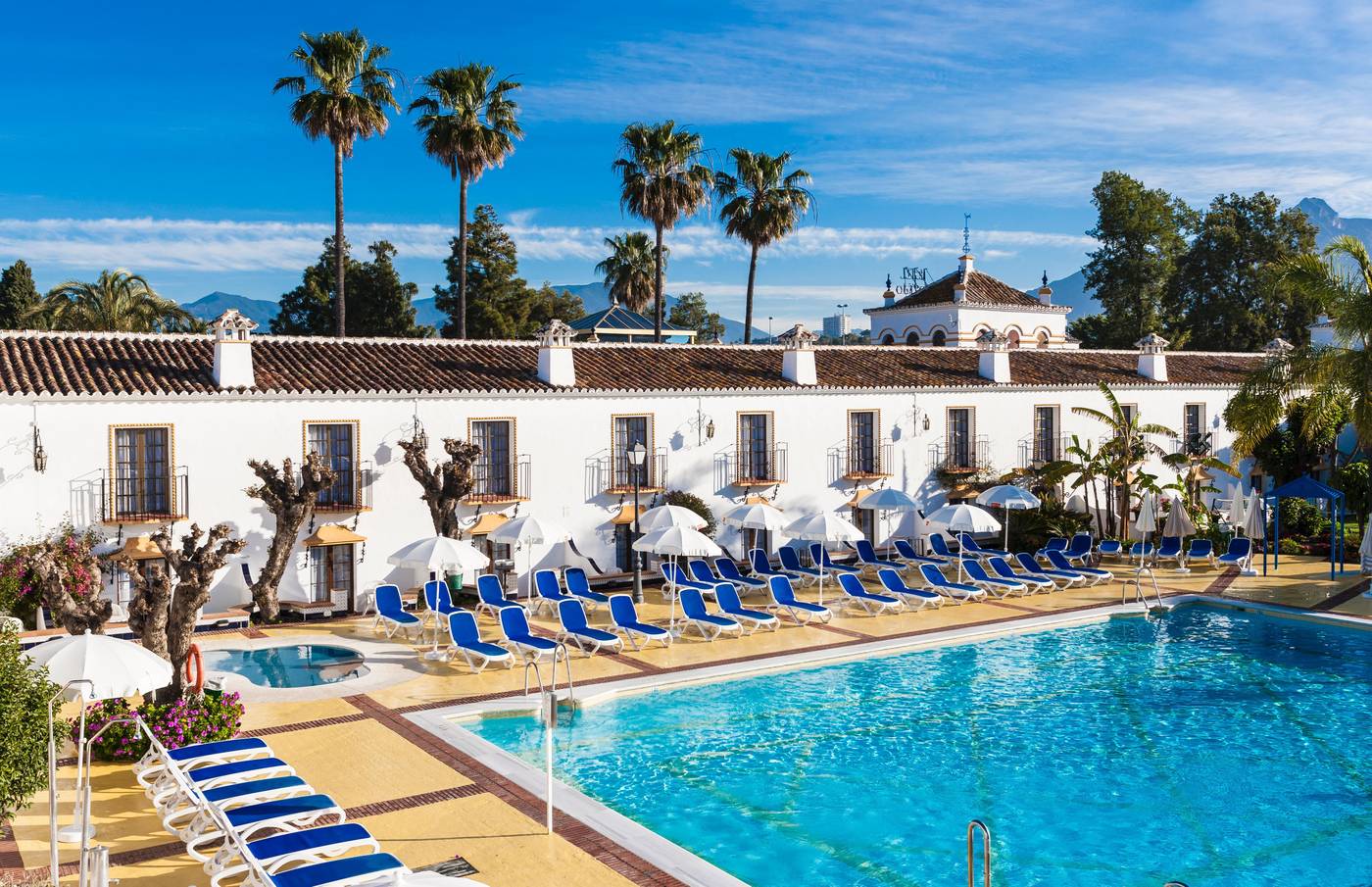 Hotel-Globales-Cortijo-Blanco-Pool-5