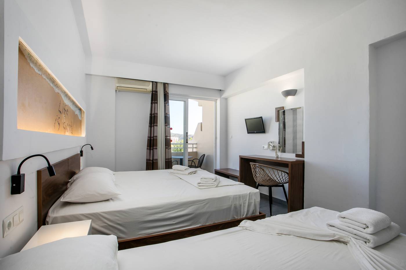 Hillside-Studios-Room-27