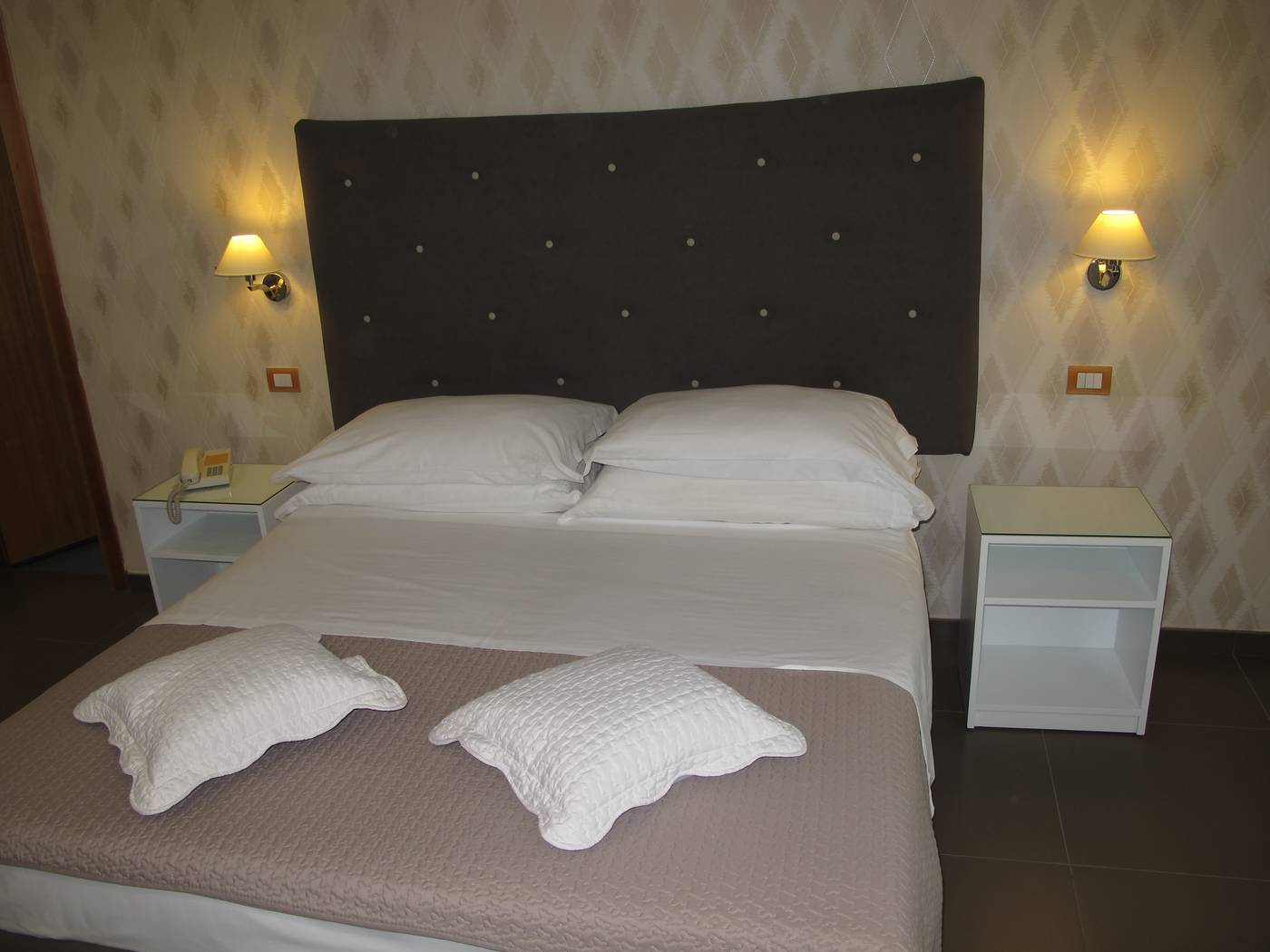 Club-Sorrento-Room-26