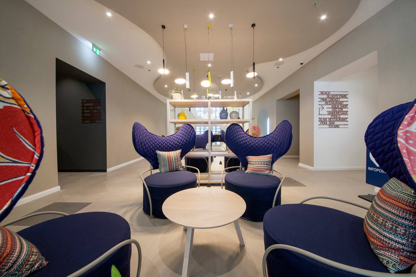 Bluesun Hotel Jadran-Croatia-Tucepi-Lobby-9