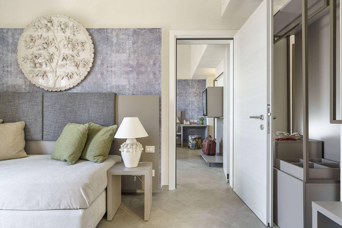 Luna-del-Raccolto--Green-Country-Hotel-Room-23