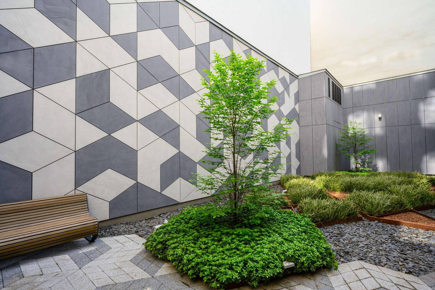 Hilton-Garden-Inn-Budapest-City-Centre-General-view-1