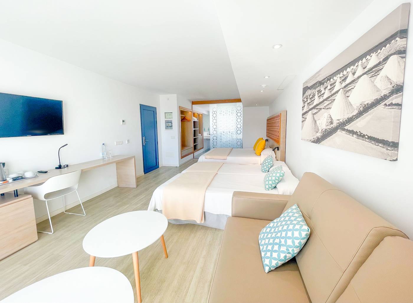 Oasis-Lanz-Beach-Mate-Room-35