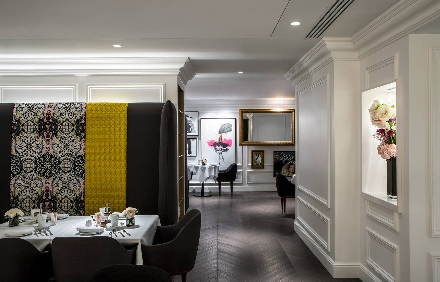 La-Clef-Champs-Elysees-by-The-Crest-Collection-Restaurant-40