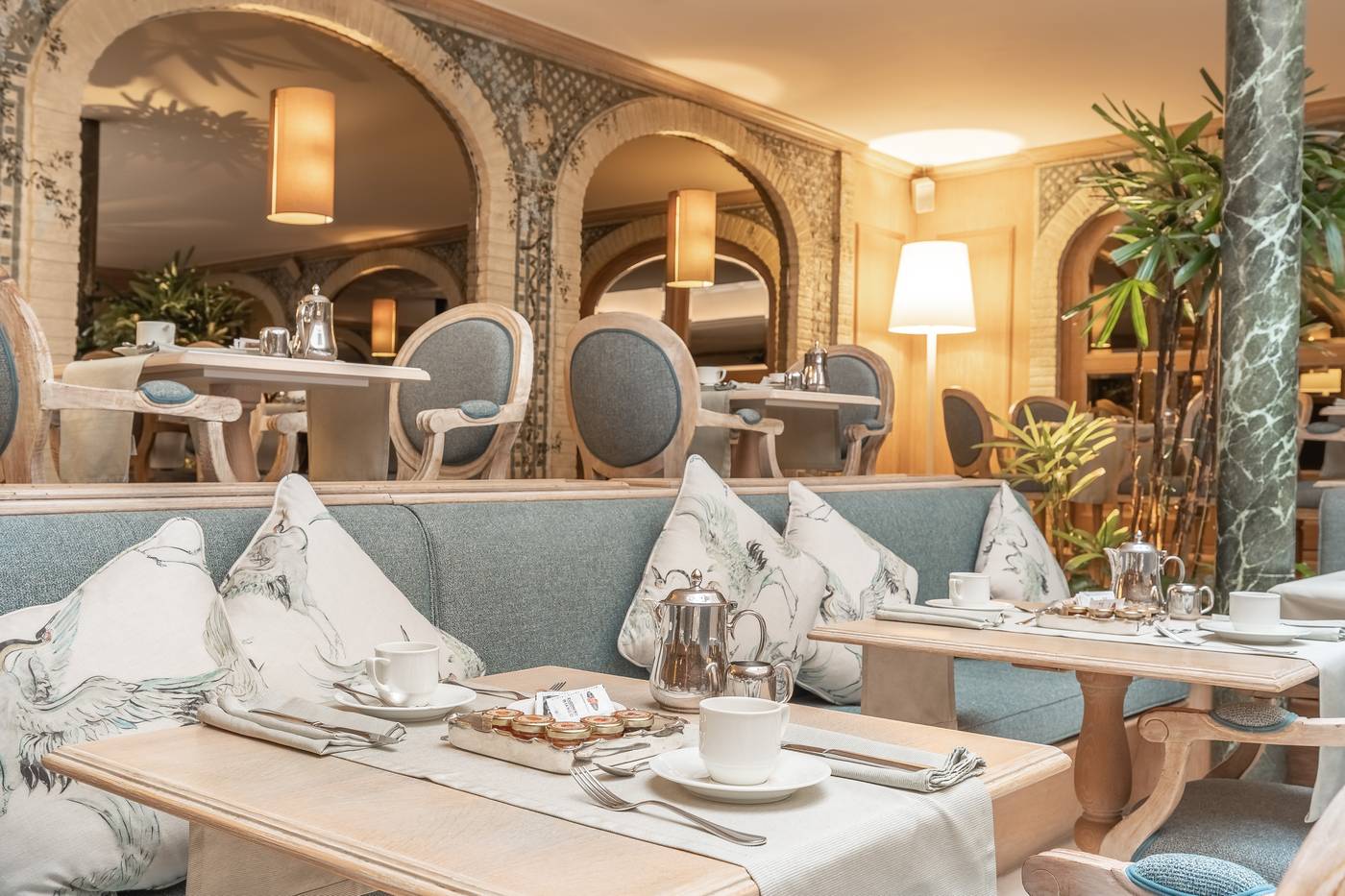 Manos-Stephanie-Hotel-Restaurant-34