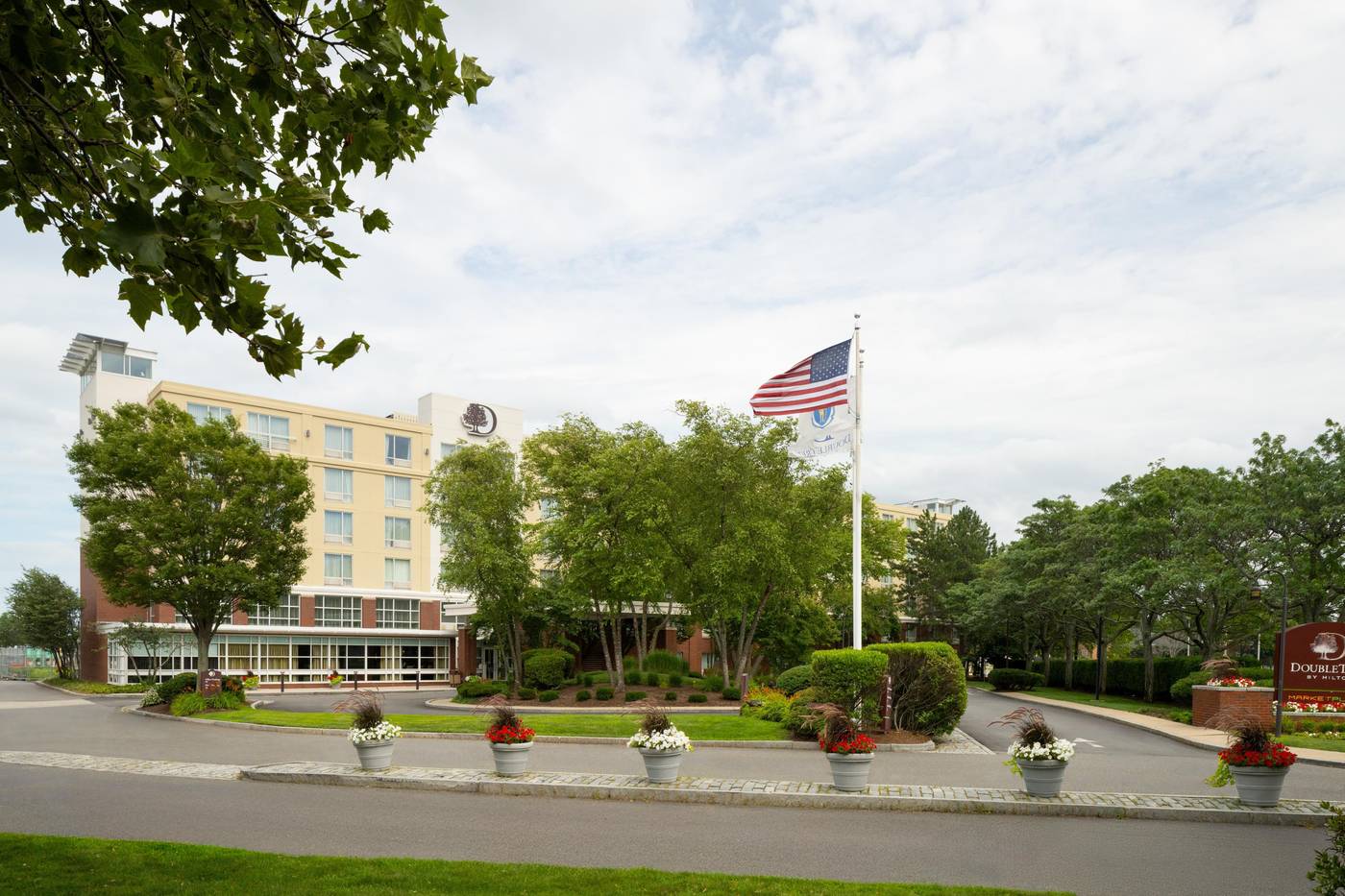 DoubleTree-by-Hilton-Hotel-Boston-Bayside-General-view-29