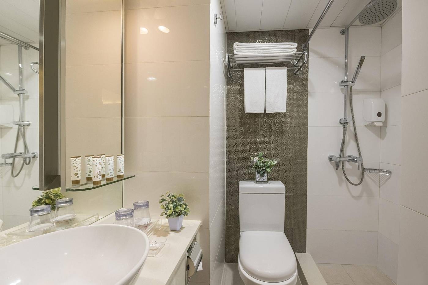 Silka-Seaview-Room-25