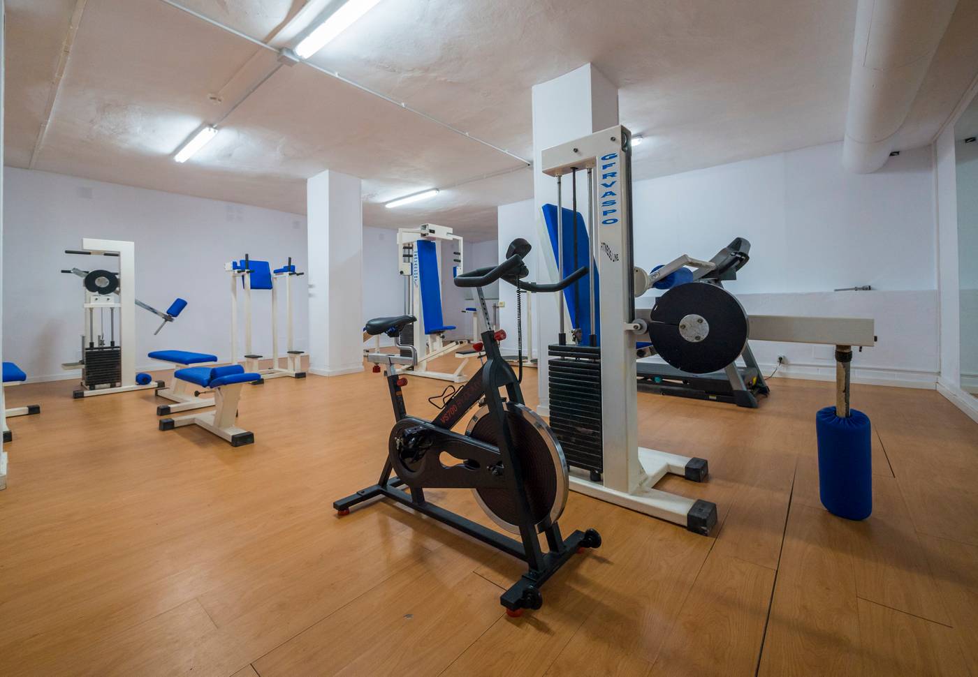 Checkin-Bungalows-Atlantida-Sports-and-Entertainment-48