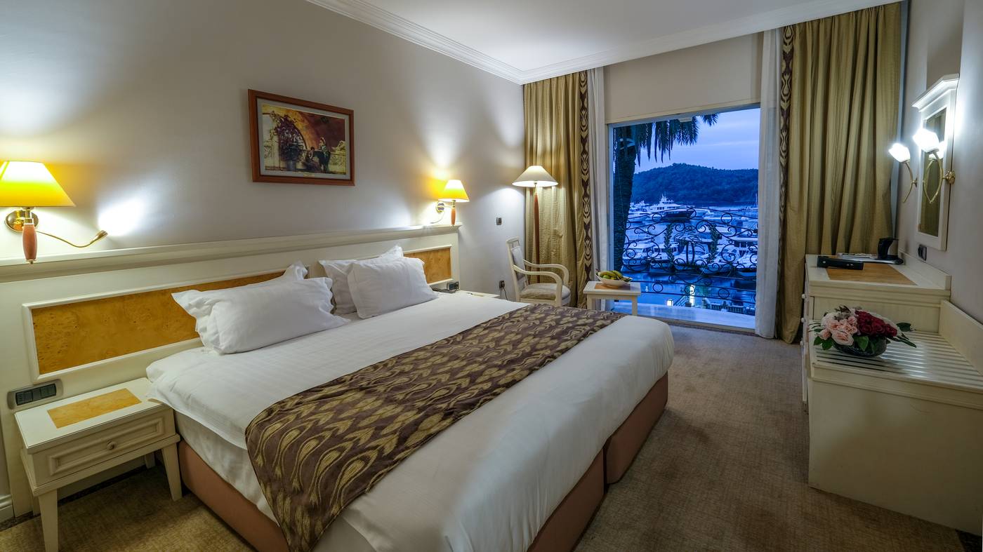 Ece-Saray-Marina-and-Resort-Room-16
