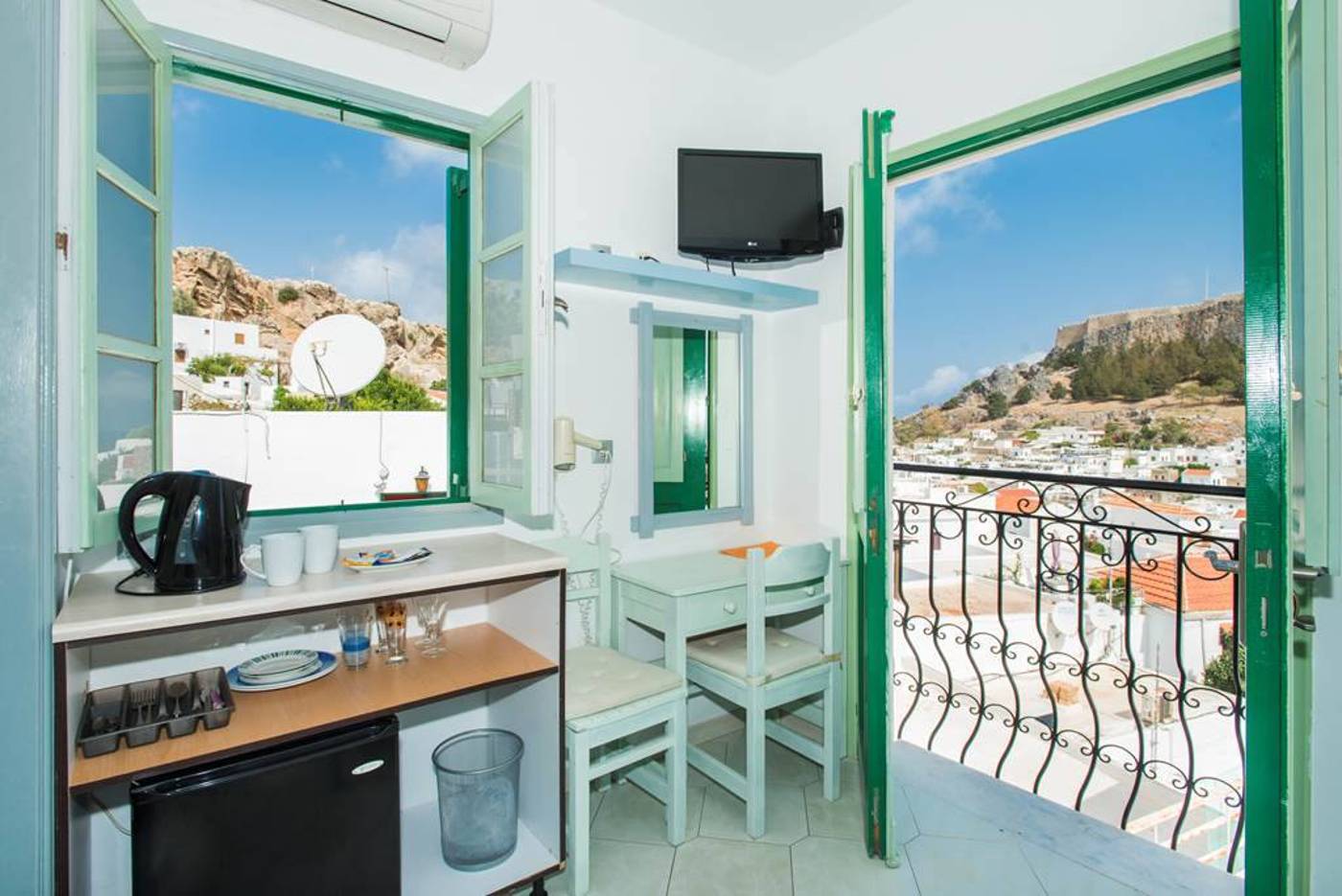 Xenones-Lindos-Room-34